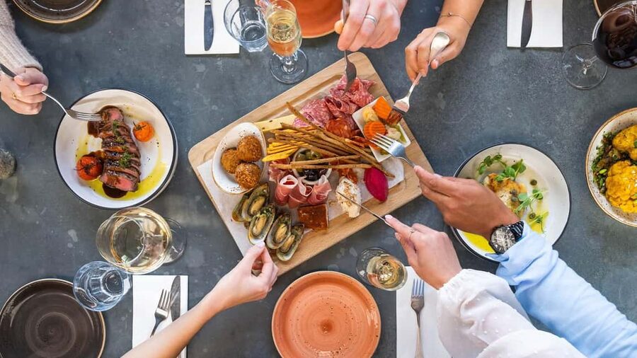 From Auckland: Taste Of Waiheke Island Day Tour - Who will enjoy this Waiheke day trip
