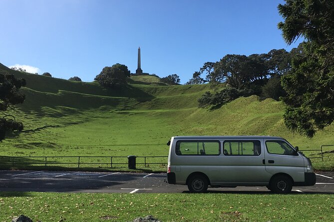 Full-Day Grand Auckland Volcanoes Tour - Mount Eden gives you the classic Auckland panorama