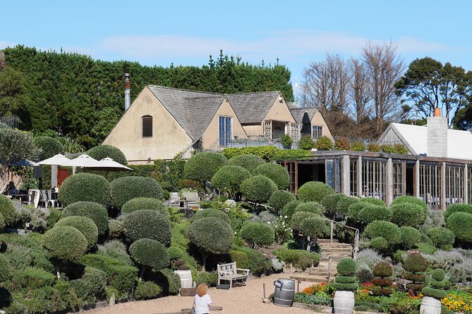Full Day Private Waiheke Island Wine Tour Including Lunch - A two-course lunch at a Waiheke restaurant