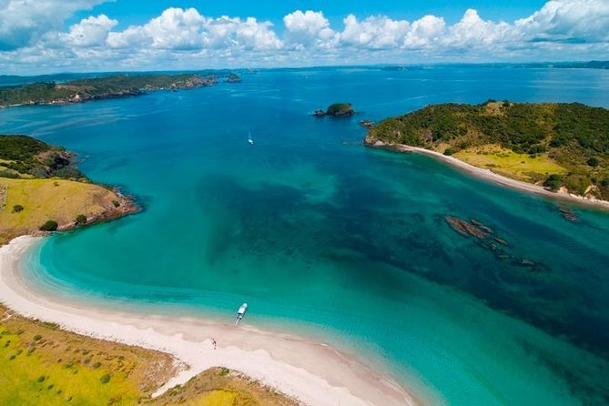 Group tour to Bay of Islands return from Auckland - Otehei Bay and the island stop