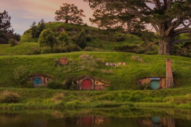 Hobbiton and Waitomo Caves Arrive in Comfort and Style - Booking advice for a smoother day
