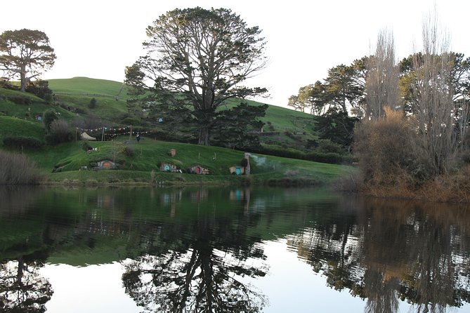 Hobbiton and Waitomo Caves from Auckland - Smaller Group - Why this makes sense from Auckland