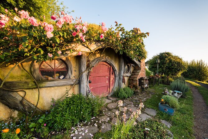 Hobbiton Movie Set Group Tour Early Access (Avoid the crowds!) - What €169.82 buys you