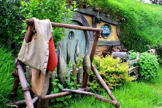 Hobbiton Movie Set Group Tour Early Access (Avoid the crowds!) - Practical details that affect your day