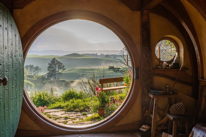 Hobbiton Movie Set Guided Day Tour with Lunch from Auckland - Booking, cancellation, and weather details