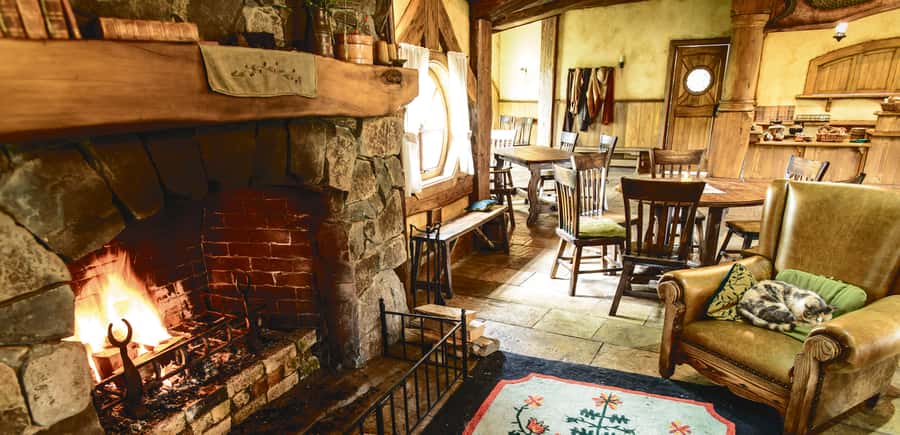 Hobbiton Movie Set & Rotorua Premium Day Tour from Auckland - Price, cancellation, and practical value