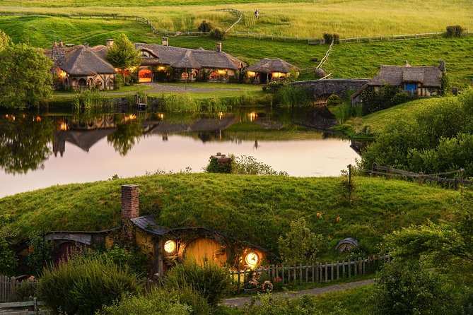Hobbiton & Waitomo Caves Exclusive Luxury Day Tour From Auckland - Kaihere Lookout and the Hauraki Plains