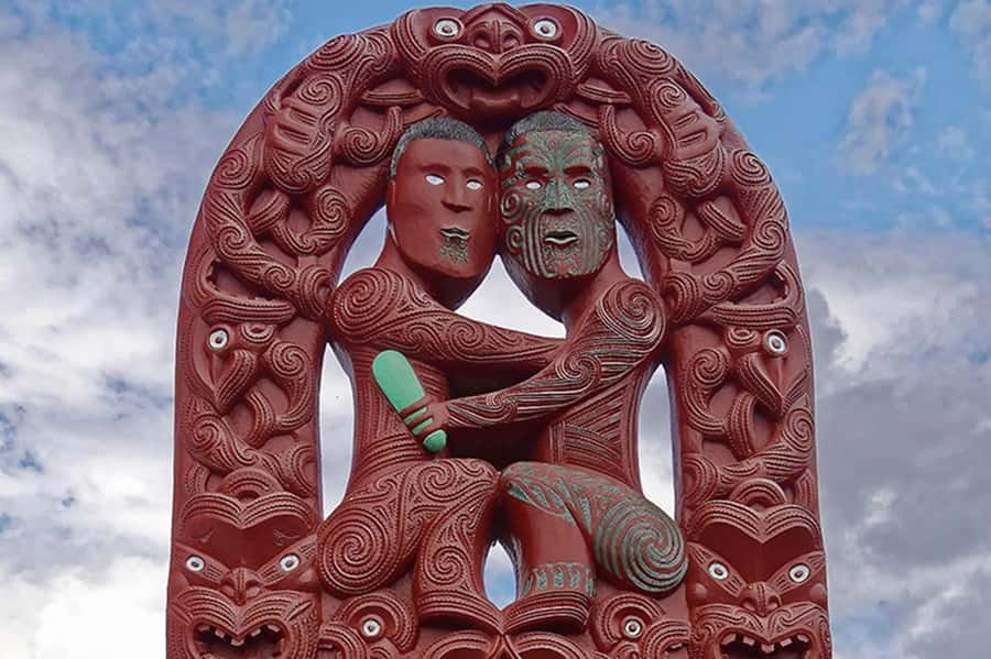 Hobbiton, Waitomo, Rotorua & Taupo 2-Day Tour from Auckland - A short stop before Hobbiton