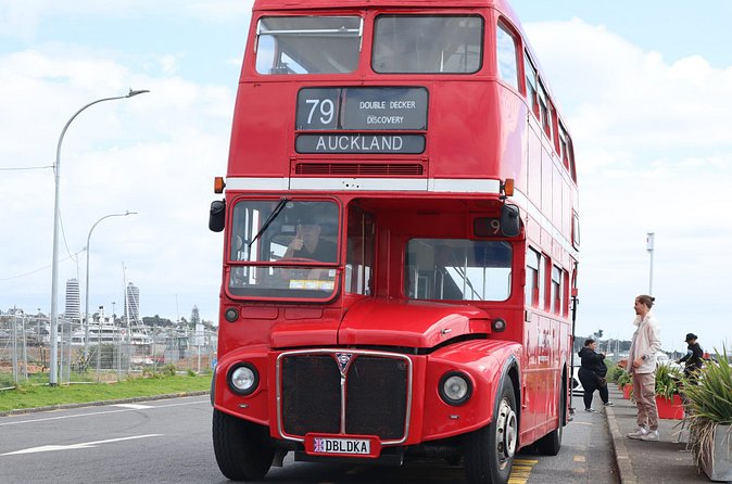 London Routemaster Double Decker Auckland Discovery - Live guides make the ride feel personal