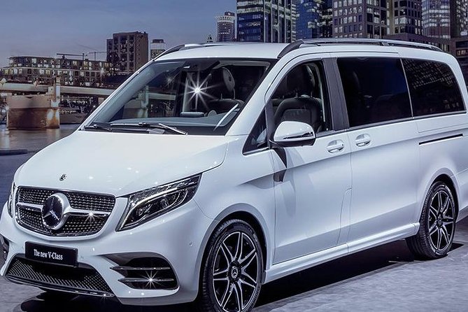 Luxury Airport transfers in Auckland - Why a private transfer helps after Auckland Airport