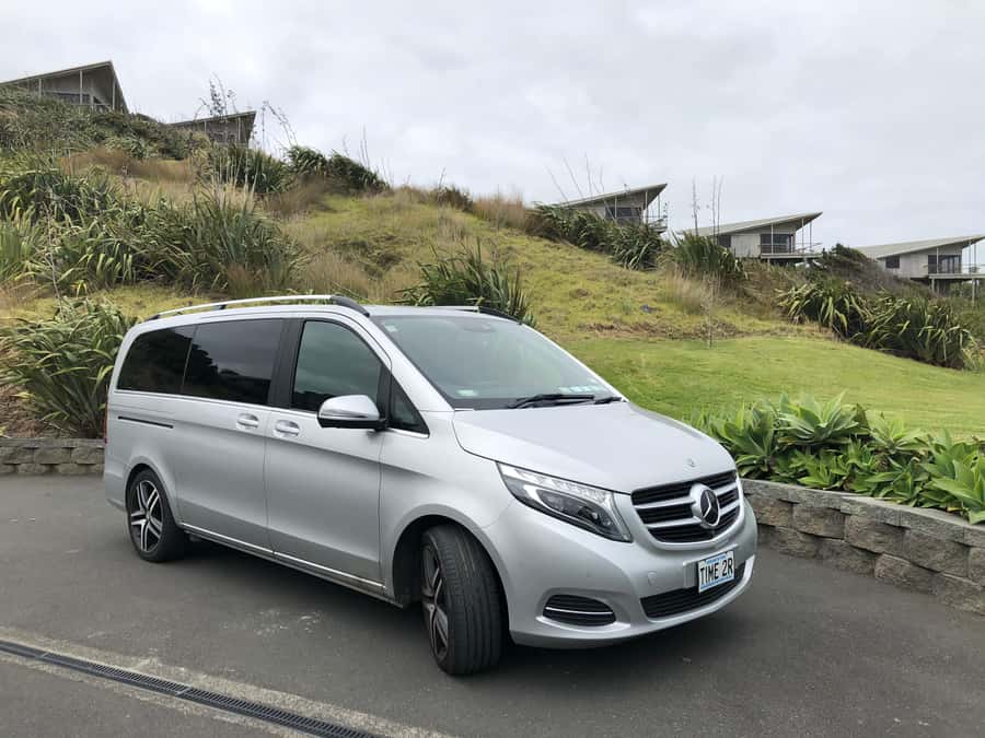 Luxury Auckland Maori Tour - Arataki Visitor Centre and Manukau Harbour