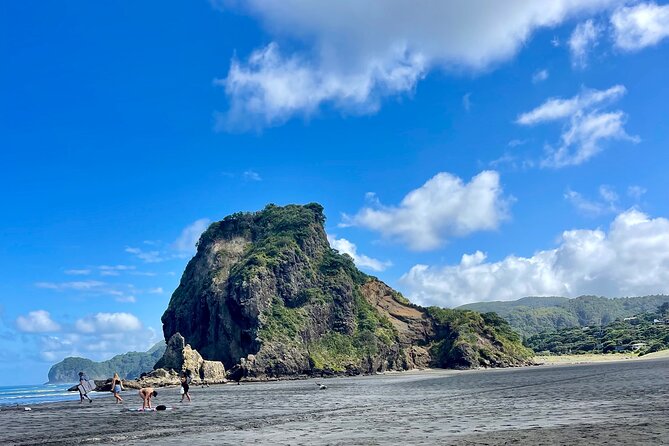 Piha Beach - Key points at a glance