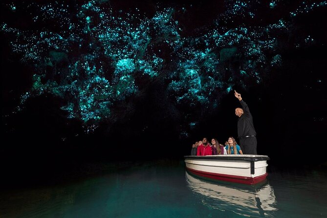 Private 2 Day Tour: Hobbiton, Waitomo, Rotorua Geothermal & Hamilton Gardens - Lake Rotorua and the story of Mokoia Island