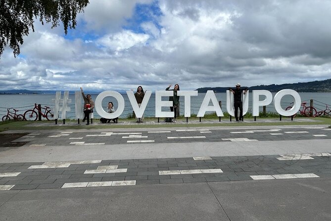 Private Driver Hire – Full-Day Touring-Auckland/Rotorua/Hamilton - Who gets the most from this service