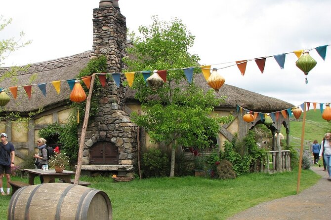 Private Hobbiton & Blue Springs Day Trip from Auckland - A 6:00 am start from Auckland