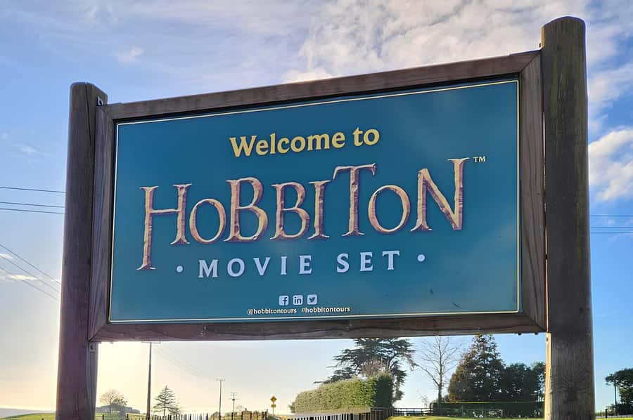 Private Hobbiton & BlueSprings & Redwood forest fromAuckland - Hobbiton: three hours in Middle-earth