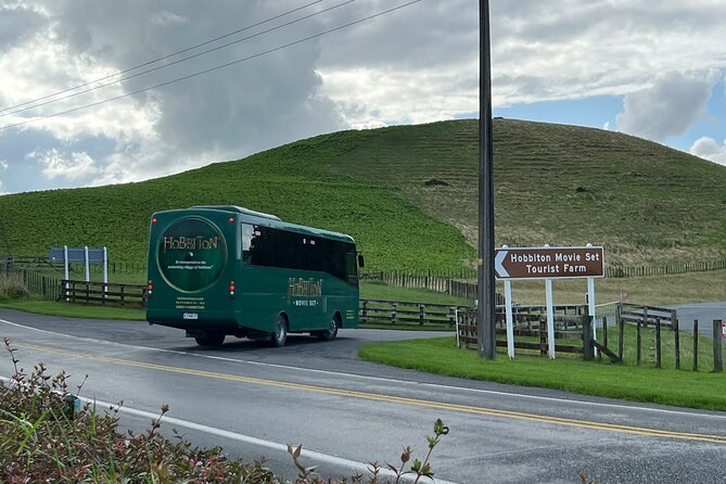 Private Round Trip Transport To Hobbiton From Auckland - Auckland pickup makes the day much easier