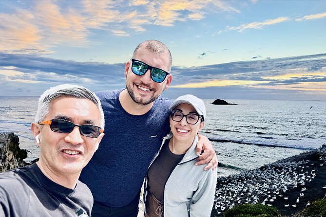 [PRIVATE] SUNSET. Wine. Hot Pool. Dinner - Why this Auckland evening works so well