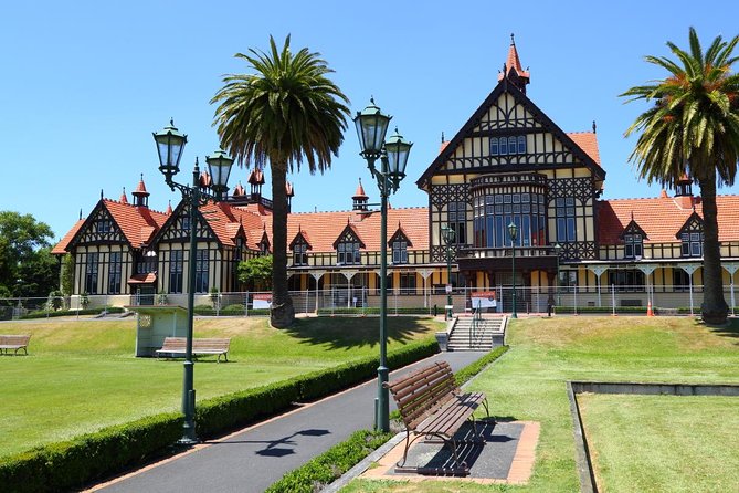 Private Tour From Auckland to Rotorua & Waitomo Glowworm Caves, Small group - Who will enjoy this tour most