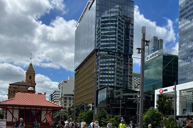 Private Transfer From Auckland City To Auckland Airport - Price, comfort, and what you receive
