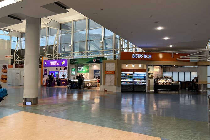 Private Transfer From Auckland International Airport To Auckland City - Flight delays, early arrivals, and communication
