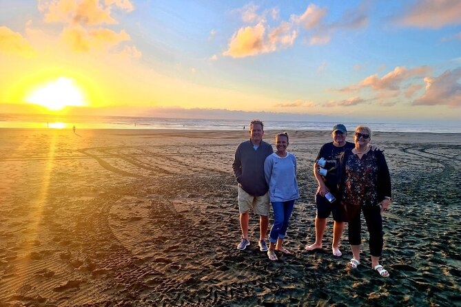 Romantic Auckland Sunset tour with Winery & Thermal pool - Who will enjoy this evening most?
