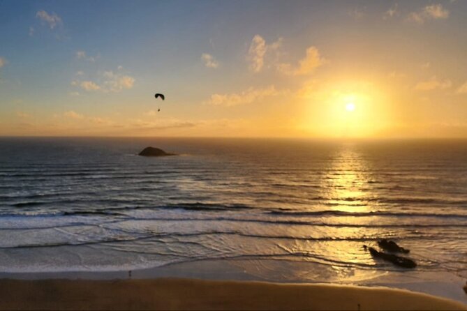 Romantic Auckland Sunset tour with Winery & Thermal pool - Hunting Lodge brings wine and dinner into the evening