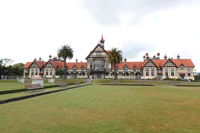 Rotorua and Waitomo Caves Day Trip from Auckland -Smaller Groups - Who should choose this day trip