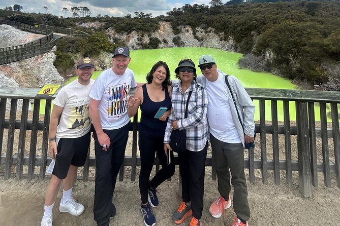 Rotorua Highlights inc. Waiotapu & Te Puia Day Tour from Auckland - Wai-O-Tapu’s Champagne Pool and Devil’s Bath