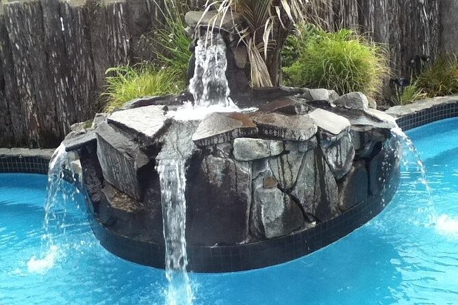 Rotorua Private tour with Hotspring - Lake Tikitapu, the Blue Lake walking stop