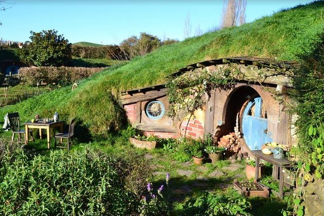 Small-Group Hobbiton and Waitomo Day Tour with Lunch from Auckland - Timing, walking, and practical comfort
