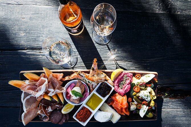 Taste of Waiheke Food and Wine Tour - Cable Bay adds another vineyard and a scenic pause