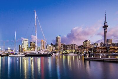 The City Lights: a unique electric bike tour of Auckland by night!