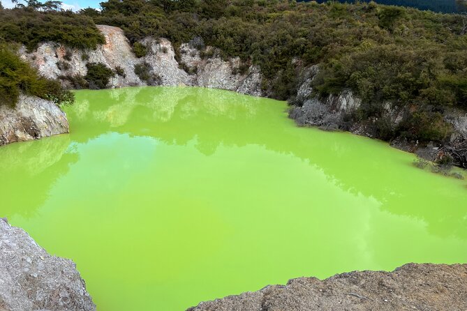 TRIPLE DEAL Wai-O-Tapu, Redwood Forest & Blue Springs Ex Auckland - Key points at a glance