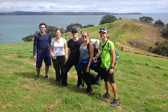 Waiheke Island Double Headland Coastal Walk - Walking the Matiatia headland