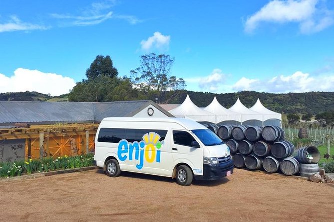 Waiheke Island Premium Wine Tour with Tastings - What the Minibus Adds to the Day