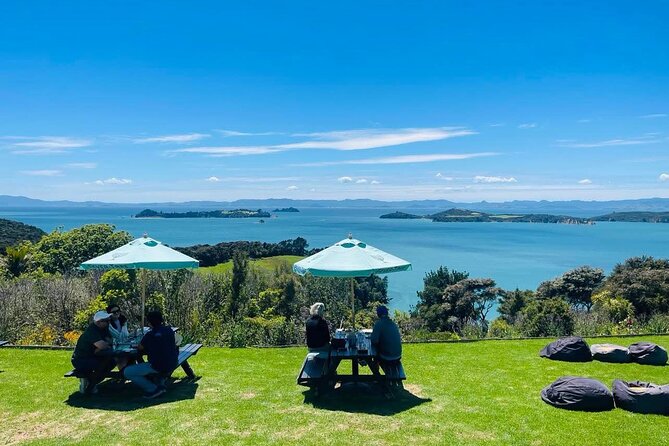 Waiheke Island Wine Tour with Tastings & Gourmet Beachfront Lunch - The final tasting and changing vineyard stops