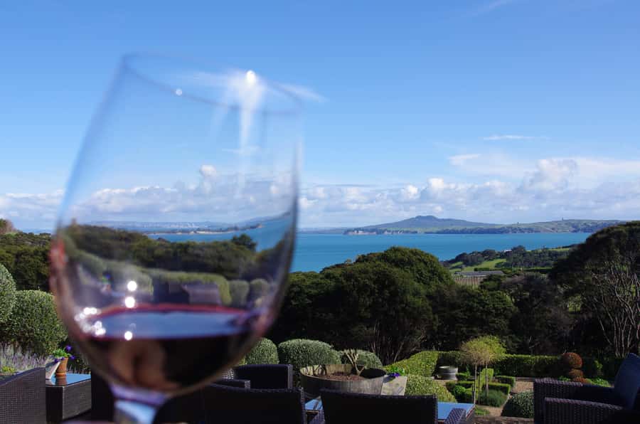 Waiheke Island Wine Tours - PREMIUM Wines - Max 11 clients ! - The guide makes the difference