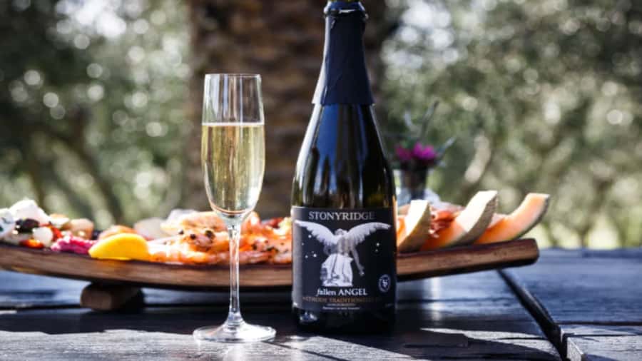 Waiheke: Scenic Taste and Graze Tour with Wine, Whisky, Beer - Why this Waiheke tour works so well