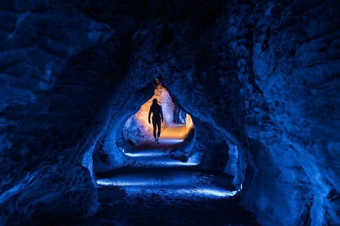 Waitomo Caves Private Tour from Auckland - The eight-hour schedule and pickup details