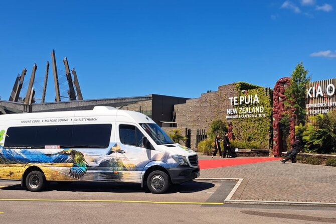 Waitomo Caves & Rotorua - Te Puia Small-Group Tour from Auckland - The road to Rotorua and Te Puia